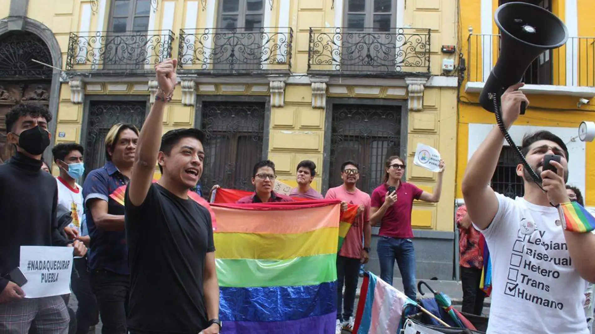 Oficialmente las terapias de conversión en contra de la comunidad LGBT en Puebla ya están penadas hasta con tres años de cárcel